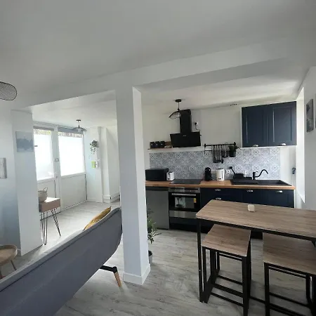 Studio Carnot - Proche Docks 76, Kindarena Et Centre De Rouen - Stationnement Gratuit - Netflix - Wifi *