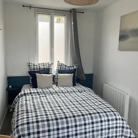 Studio Carnot - Proche Docks 76, Kindarena Et Centre De Rouen - Stationnement Gratuit - Netflix - Wifi * Deville-les-Rouen