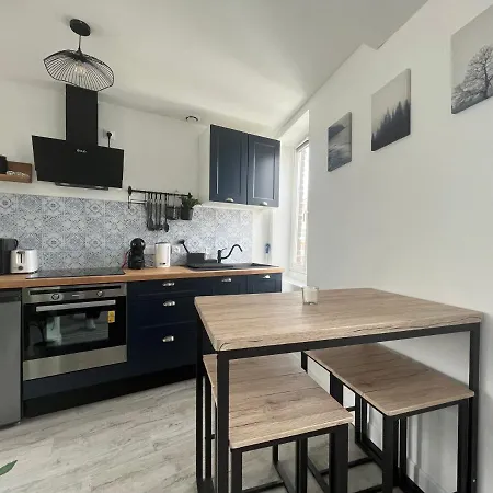 Studio Carnot - Proche Docks 76, Kindarena Et Centre De Rouen - Stationnement Gratuit - Netflix - Wifi * Deville-les-Rouen